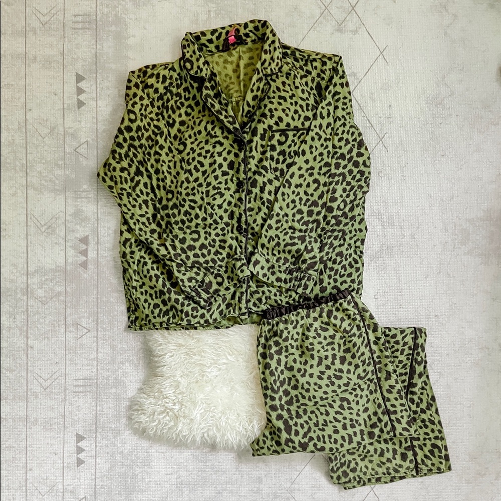 Betsey Johnson Pajama Set